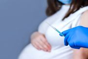 Ο εμβολιασμός της μητέρας με mRNA εμβόλια κατά του COVID-19 στη διάρκεια της εγκυμοσύνης συνδέεται με χαμηλότερο κίνδυνο κακής έκβασης των νεογνών
